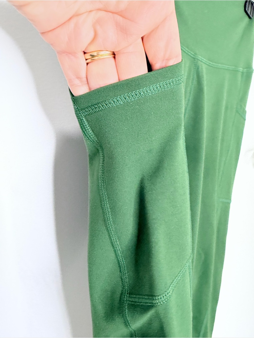 Colorfulkoala 7/8 Length Active Leggings Size Medium - Picture 2 of 7